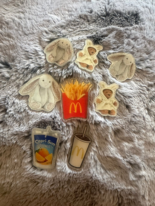 Acrylics charms for ice lids